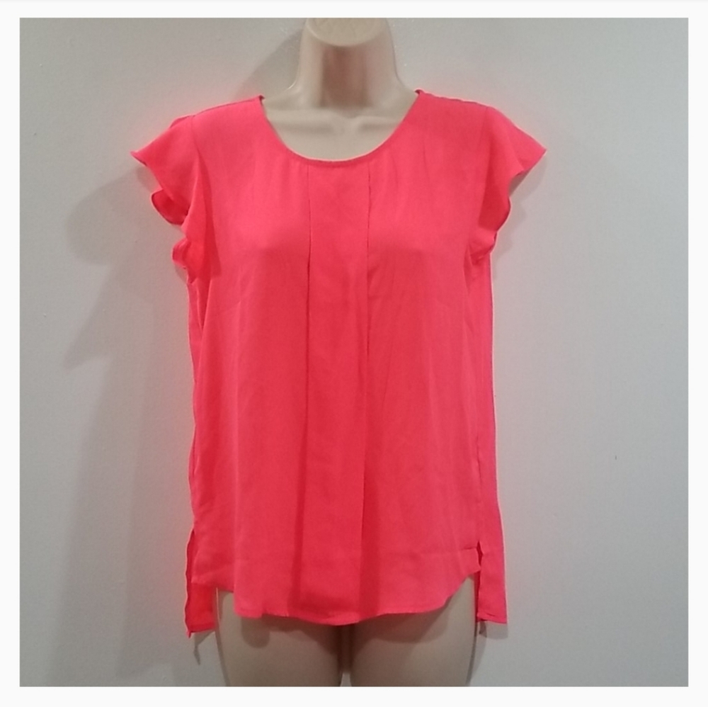 E&M Collection women's hot neon pink hi lo blouse
